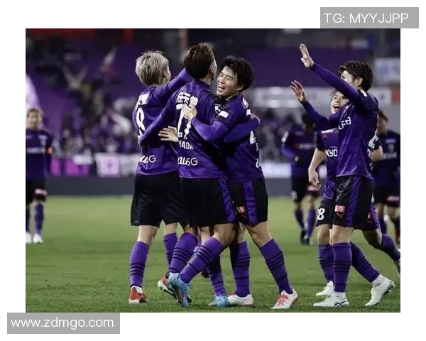 福冈黄蜂与京都不死鸟精彩对决直播全程回顾与分析